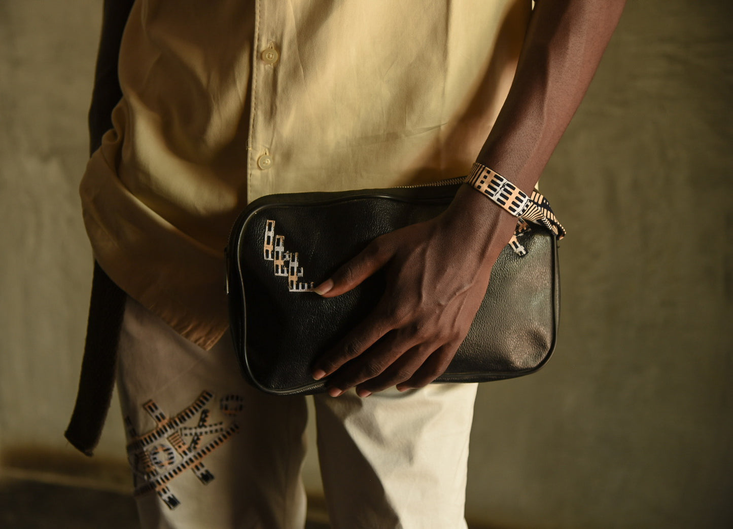 Huba LoveGo Complete Set – Silk Shirt, Cotton Pants & Leather Handbag (XL Top, 33" Waist Pants)