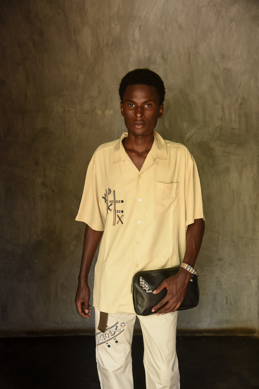 Huba LoveGo Complete Set – Silk Shirt, Cotton Pants & Leather Handbag (XL Top, 33" Waist Pants)